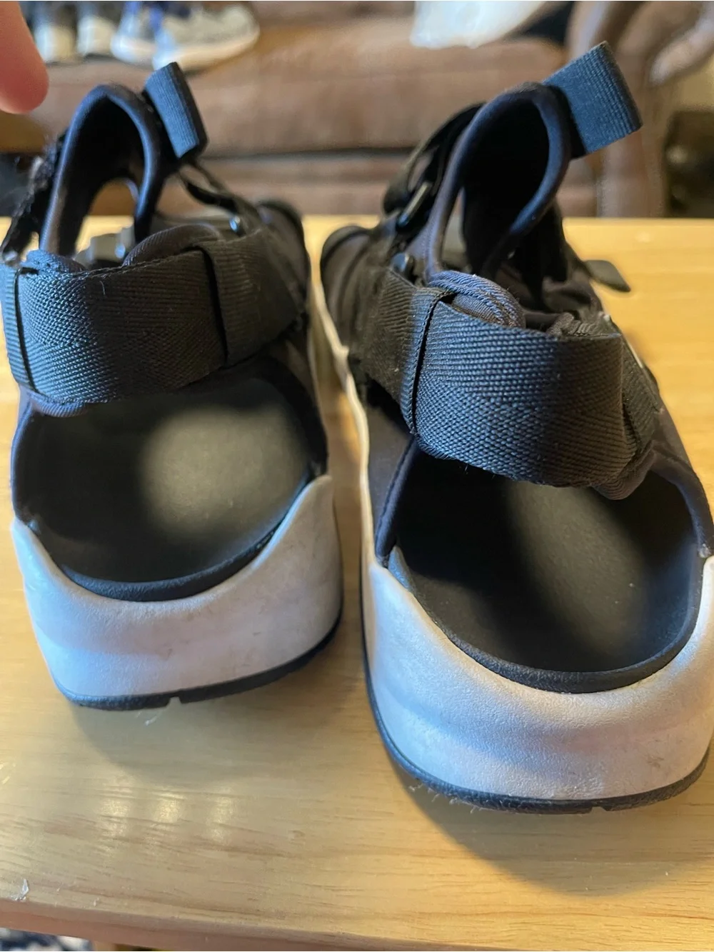 Nike Canyon Sandal NA Black White CW9704-002 Men'Size 10 Straps  Athletic Swoosh